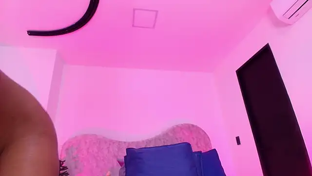 naomi_kyse live sex cam