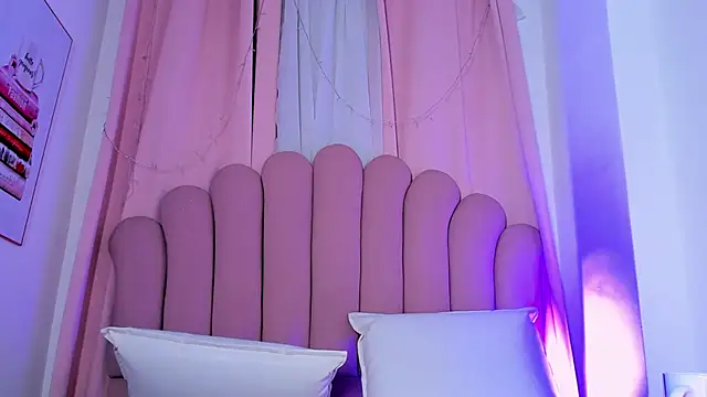 NicoleMadrird live sex cam