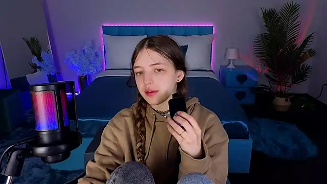 LiliBakery's cam snapshot