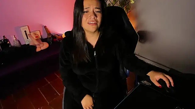 Amy_hoy69's cam snapshot