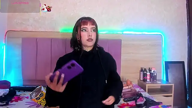 akoradia_mondcm's cam snapshot