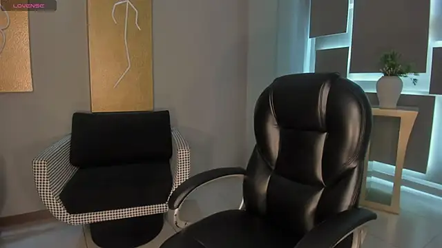 MeganCross1's cam snapshot