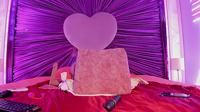 EllyMiller's cam snapshot