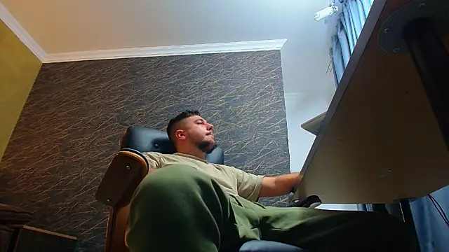 JoshKnights's cam snapshot