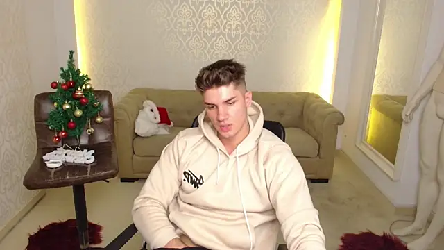 MaxKaiden's cam snapshot