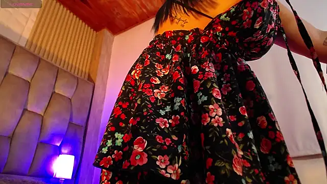 alicia_moom's cam snapshot