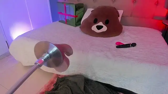 Karol_Pagee's cam snapshot