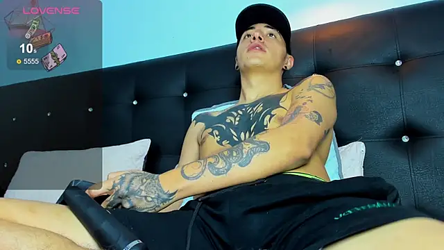 Lobo_17_'s cam snapshot