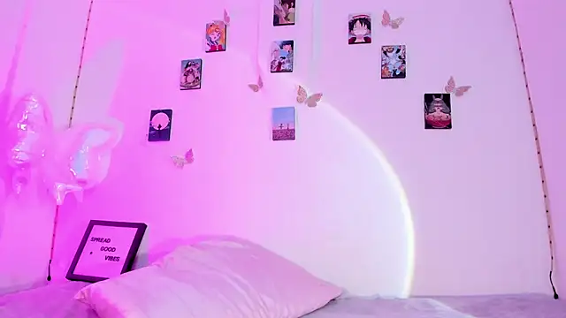 ineedmydaddy_'s cam snapshot