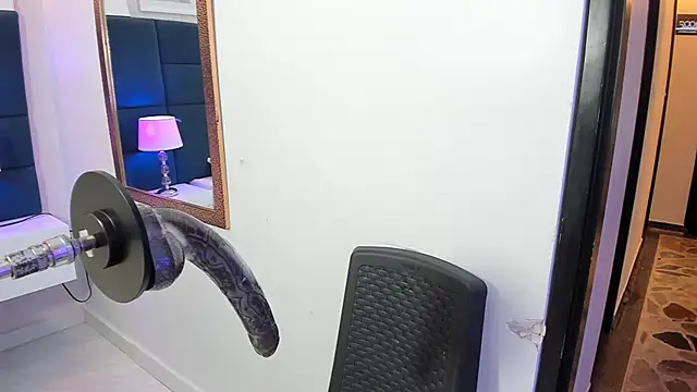 isa_grey_'s cam snapshot