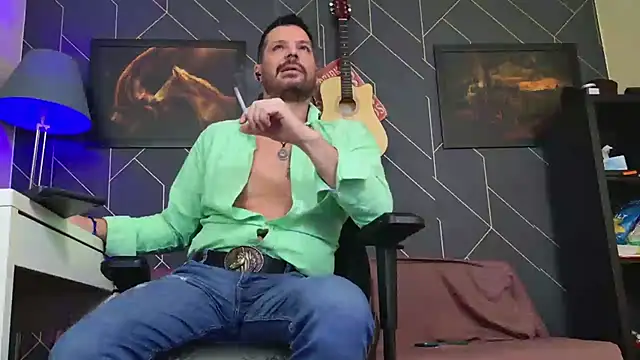 ChrisKox's cam snapshot