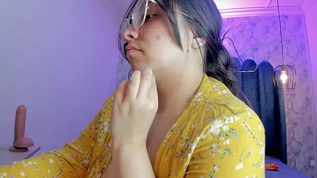 nalalye_cruzz_'s cam snapshot