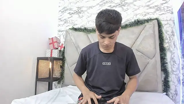 Logan_Jhonson live sex cam