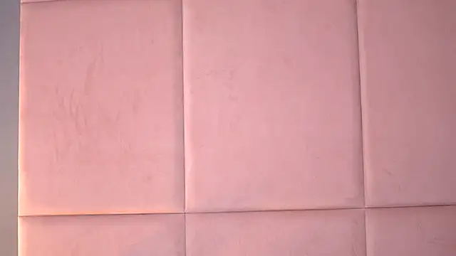 AlmaLuv's cam snapshot