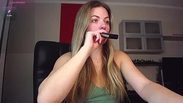 ladysabotage's cam snapshot