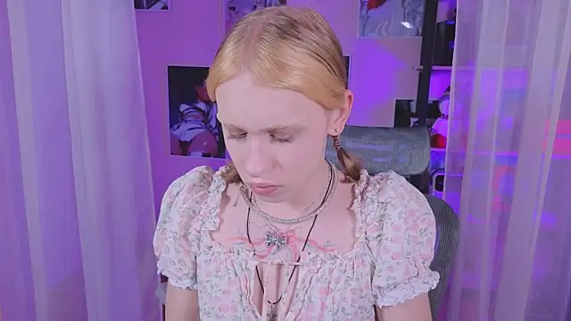 BarbieRichy live sex cam