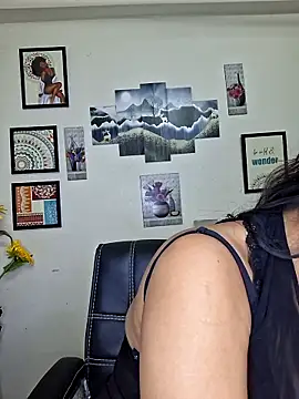 Noor-Bold live sex cam