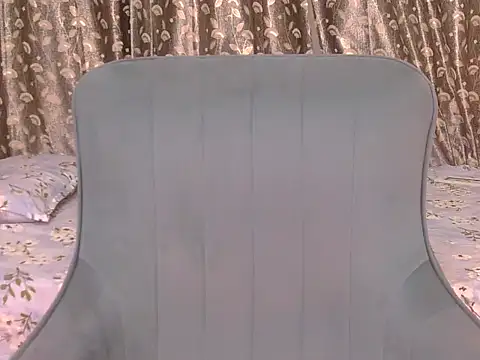 alaviya-19's cam snapshot