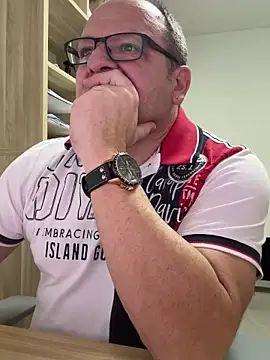 coupleLatinaLovers live sex cam