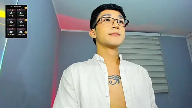 tom_Howard live sex cam