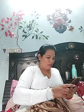 Poojabhabi101's cam snapshot