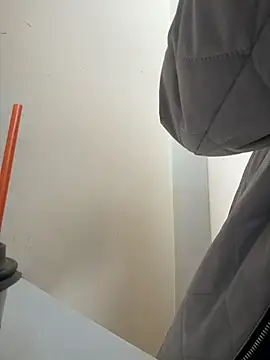 ZaraHill live sex cam