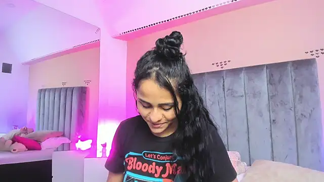 Giselle_Roldan's cam snapshot