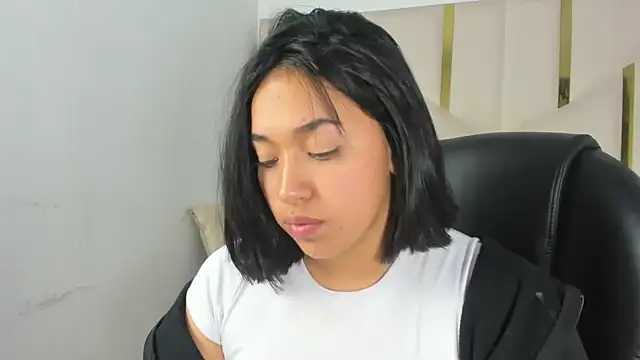 IsabellRodriguez18's cam snapshot