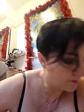 lucillabollente live sex cam