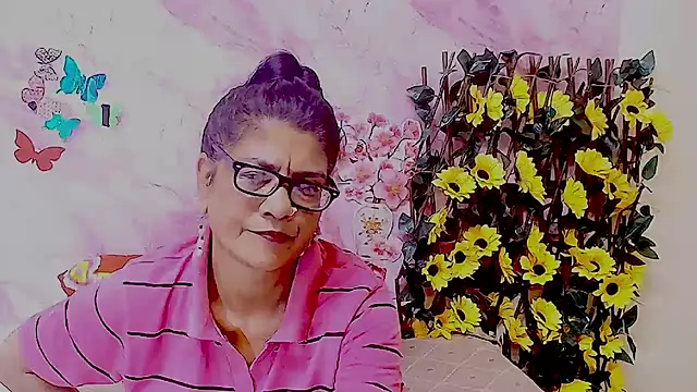 IndianAllure's cam snapshot