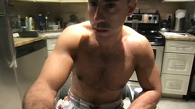 BigGuyMuscle live sex cam