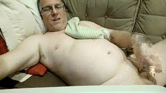 PetTwo's cam snapshot