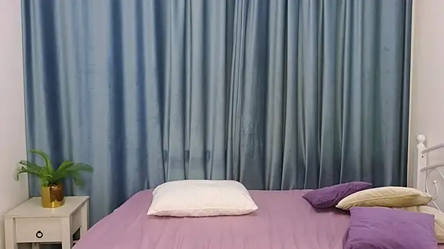 Still_eva's cam snapshot