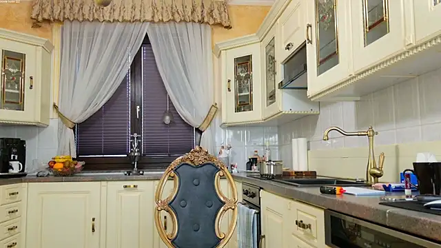 TUNDEROSE1 live sex cam