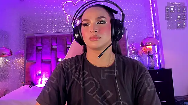 KylieVictoria live sex cam