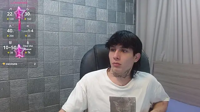 Iantwink18 live sex cam