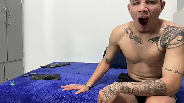 dominic_brandd23 live sex cam