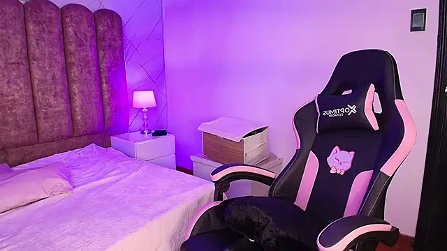 Fluffy_Bubble21's cam snapshot