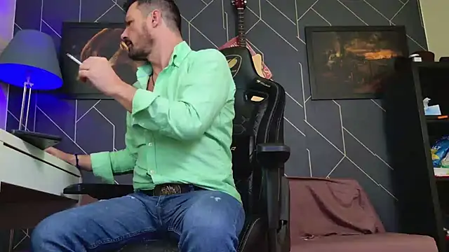 ChrisKox live sex cam