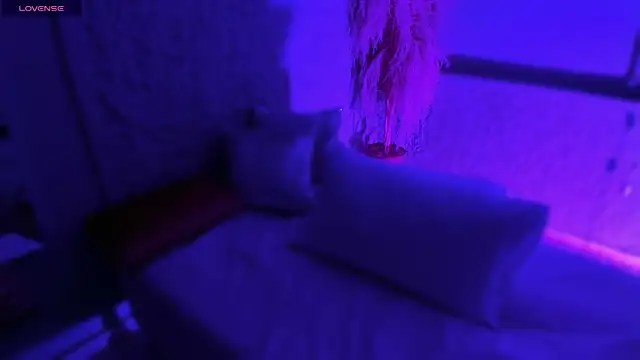 ArticaBelle's cam snapshot