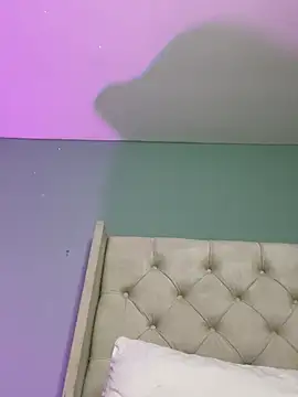 sharon_leone26's cam snapshot