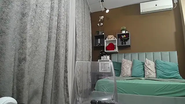 RebecaBlackx's cam snapshot