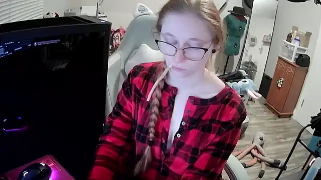 LilyFoxxx's cam snapshot