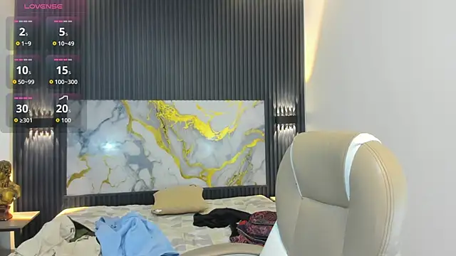 SantiagoRusso18 live sex cam