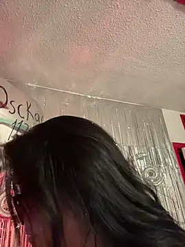 MyHoneyFrida's cam snapshot