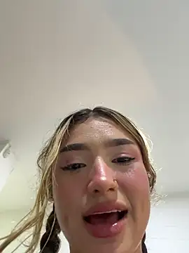 Arianavillada's cam snapshot