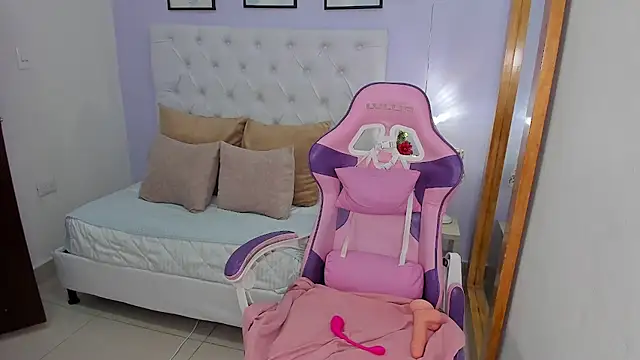 kitty_kayo's cam snapshot