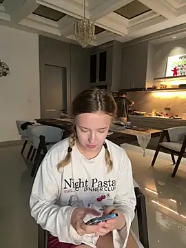 Nura_n_Sarah's cam snapshot