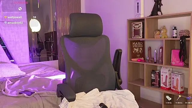 CleeoAdams_'s cam snapshot