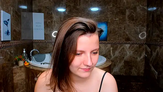 MelindaTin live sex cam